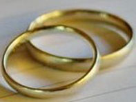 Gold wedding rings